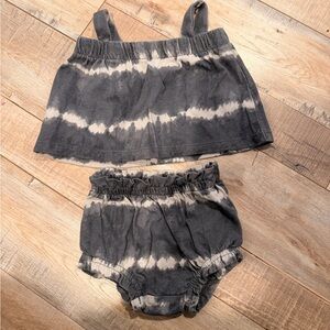 GAP Gray and White Tie-Dye Set